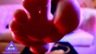 free porn clip 19 Daddi s Feet | fetish | femdom porn creampie fetish-4