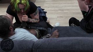 6211 An Arrogant Trans Boss Became Slave-2