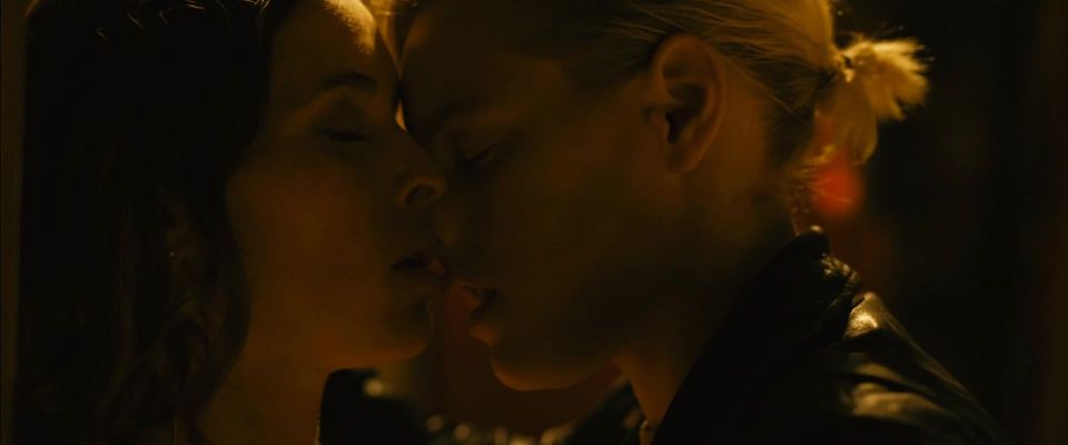 Natalie Krill Erika Linder fully nude in Below her mouth 2160p