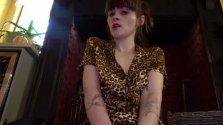 Sydney Harwin Revealed in The Secret Mommy Club-3