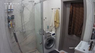 Kris Afternoon Shower 16-10-2024 720P - Voyeur-1