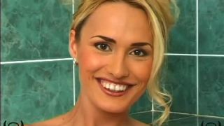 Jessica – XXXX – bath + 1 boy  540p *-0