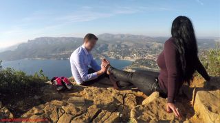 Public foot massage with a view.-1