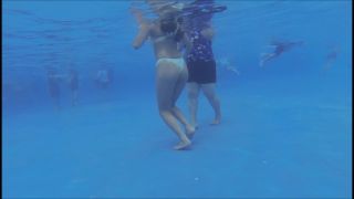 Online Tube Voyeur Under the water in the swimming pool - voyeur-7