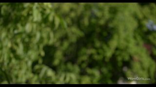 Chelsy Sun, Anabelle The Girl Saw Her Friends Kissing And Joined To Them (Teen)-1
