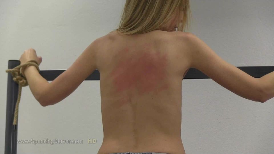 SpankingServer2012-20222018 - Week 52 - Luca Bella