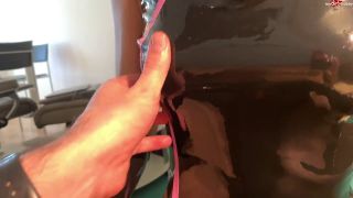 Latex Handjob with Huge Cumshot Quick View Porn - New Sex...-5