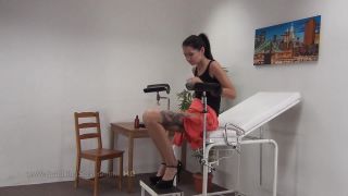 SpankingServer2012-20222018 - Week 26 - Sissi-8