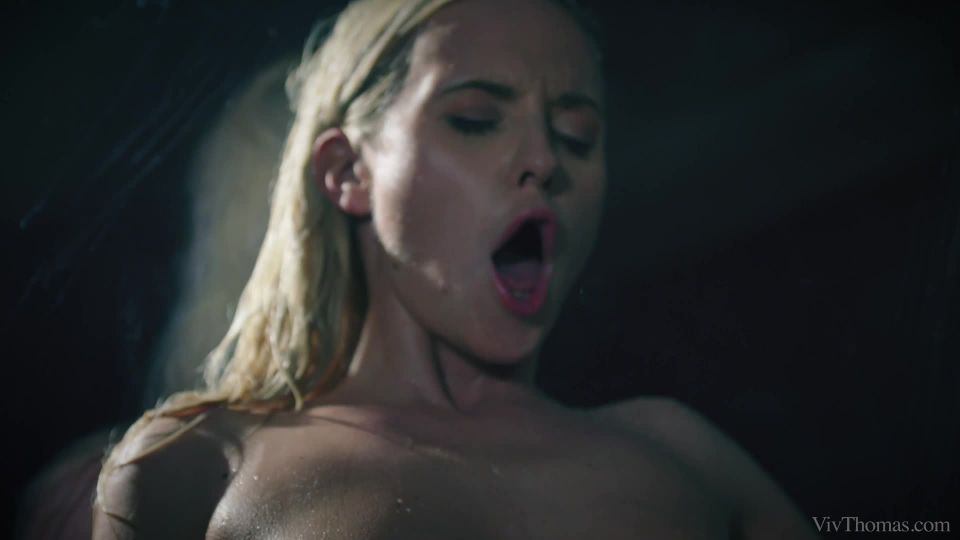 Cristal Caitlin & Silvia Dellai: Dreamy Reload Action