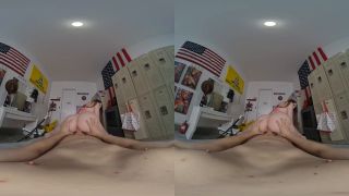 Tight Twerk with Naomi Ryder - Smartphone VR-0