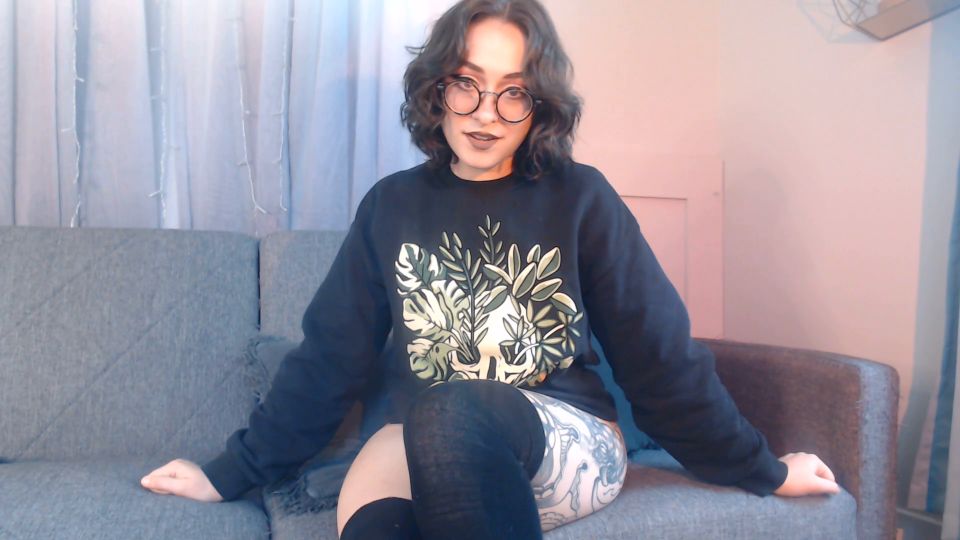 Feet porn  Saradoesscience - Witchy Girlfriend Bimbofication Spell - Manyvids  Manyvids 