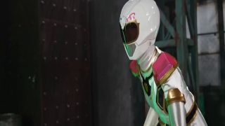 [SuperMisses.com] [ZENP-03] Beast God Squadron Beat Rangers: The Conquest of Beat Phoenix-000-4