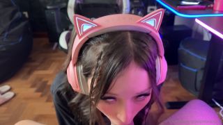 Mew Slut - New Gamer Girl Blowjob 1920P - Argentinian-2