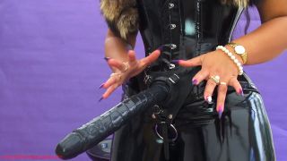 [GetFreeDays.com] Bend Over For My Stiletto Nails! (Preview latex ass porn-3