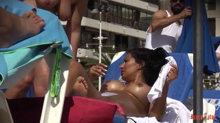 Boobs and sunbeds 06-9