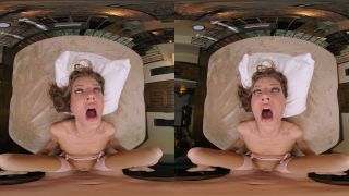 Jewel Diamant VR: Intense Lesbian POV Action 2K Oculus Vive-6