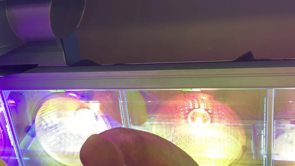 naomimoan 12-02-2020 Cumshot while I`m tanning P - (Shemale porn)