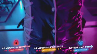 6204 A Café Girl Dressed As An Erotic Nurse Orders And Swallo...-2