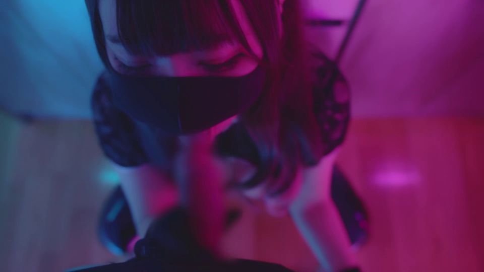 6204 A Café Girl Dressed As An Erotic Nurse Orders And Swallo...