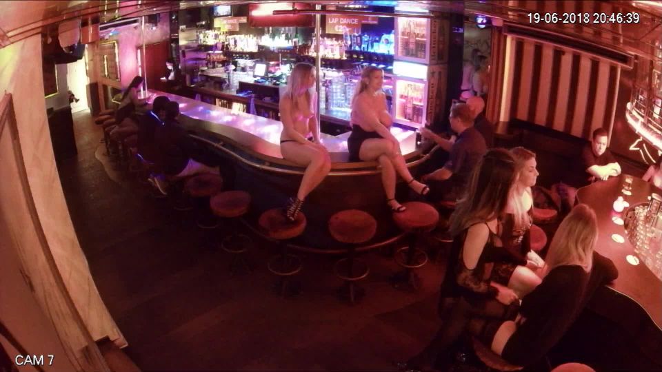 Watching what ‘s happening in Stripbar  (2 videos) [2018, Voyeur, Striptease, HDRip] | voyeur | voyeur