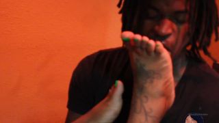 Femdom porn Beautyful_footsies aka bfootsies - 01-14-2020 OnlyFans Video - u think u can do better video Beautyful_footsies-5