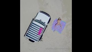 Scarlett Morgan Scarlettmorgan - aussie babe caught masturbating on the beach from a drone imagine youre just flying 02-01-2021-1