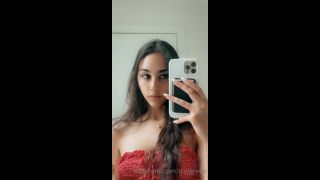 Onlyfans - Izzy Green - izzygreenmy favorite part about summer is the summer dresses so i can lift them up whenever you fee - 06-08-2021-7