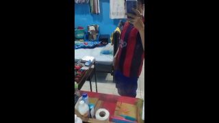 Shorts FUTBOLISTA DE MÉXICO CON ENORMES BULTOS DE SU VERGA EN SHORTS -1