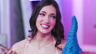[SheSeducedMe] Big Toys Katie And Katie Kush [07.29.24] [1080p].-1