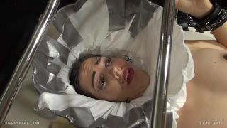[GetFreeDays.com] 2016.02.20 QS Nazryana Tanita Diamond Jeby - Squirt Bath bdsm milf-6