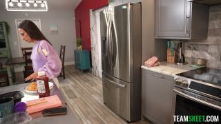 Lola Aiko The Babysitters Diary (Amateur porn)-1