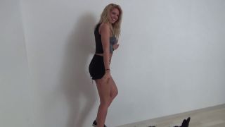 Extremetrampling Trampling And Smoking In Gym Shoes Zoe (Fetish porn)-8