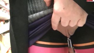 Popp-Sylvie Popp-Sylvie - unglaublich public blowjob im supermarkt-9