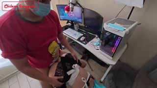 Video Game Obedeciendo al hijo del jefe, sale mal-8