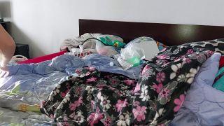 PinkyMadame - Amateur wife masturbates with fingers in pussy until orgasm.-1