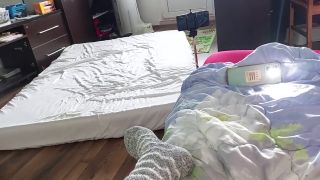 PinkyMadame - Amateur wife masturbates with fingers in pussy until orgasm.-9