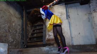 Snow White vs the Hunter Quick View Porn - New Sex Video...-4