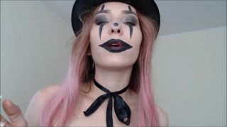 Sarralive the Human Ashtray of a Creepy Clown - Smoking-6