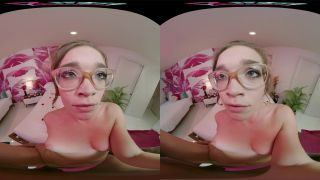 VRHush – Bubbly Embrace – Katie Kush (Oculus Go 4K) Creampie!-5