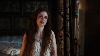 Charlotte Hope, Stephanie Levi-John – The Spanish Princess s02e01 (2020) HD 1080p - (Celebrity porn)-7