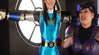 [SuperMisses.com] SPSE-01 Hisou Sentai Kageninja Blue is attacked by female-036-4