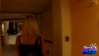 jennyjizzxxx cumwalk turned on valet guy Milf!-5