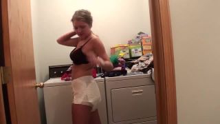 DiaperedonlineAmber Amber Doing Laundry-9