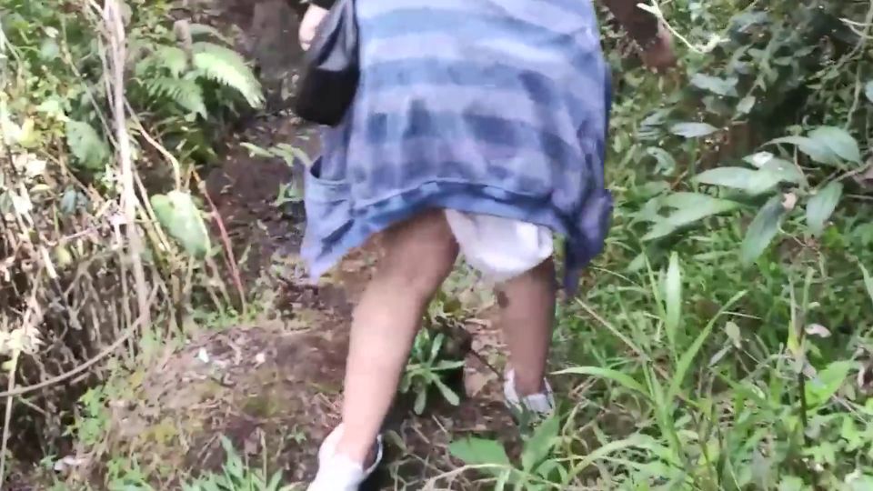 Onlyfans - Stranger Invites Me To Smoke In ARVI Park And I End Up Myself In The Nature Of Medellin Kyleiellish - Hardcore