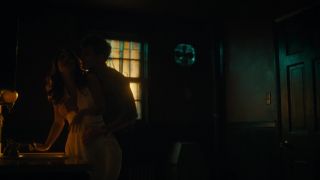 Caitlin Stasey - Bridge and Tunnel s01e01 (2021) HD 1080p - [Celebrity porn]-2