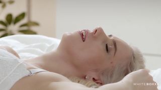 Blonde Girl Get Fucked Hard (Amateur porn) Nesty-5