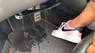 [K2S.CLUB] SteffiBlond - Probefahrt eskaliert - Versaut vom Fahrersitz gepisst - Ob das ärger... - HD 720P-8