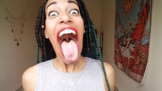 My big mouth and fat tongue Black!-1