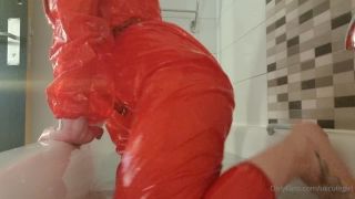 UKCuteGirl () Ukcutegirl - wet pvc in the bath 21-04-2021-6