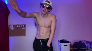 Loganwall () - pov your the dude who keeps eyeing at my body so i ask you about it 20-01-2021-1